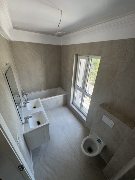 Nicolae Grigorescu, vila premium, 138 mp, P+1+M+curte.